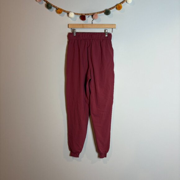 Lululemon Stretch High-Rise Jogger in Mulled Wine - Picture 5 of 6